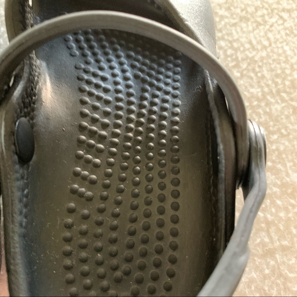 Crocs - Picture 6 of 7